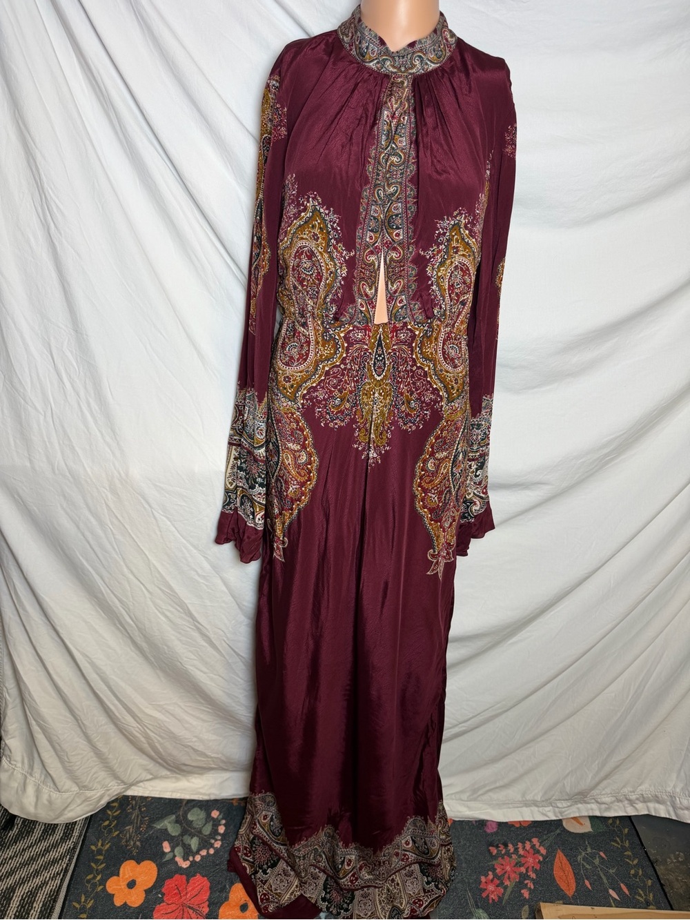 HEMANT AND NANDITA Long Dress in Burgundy red floral long sleeve maxi gown - Picture 4 of 8